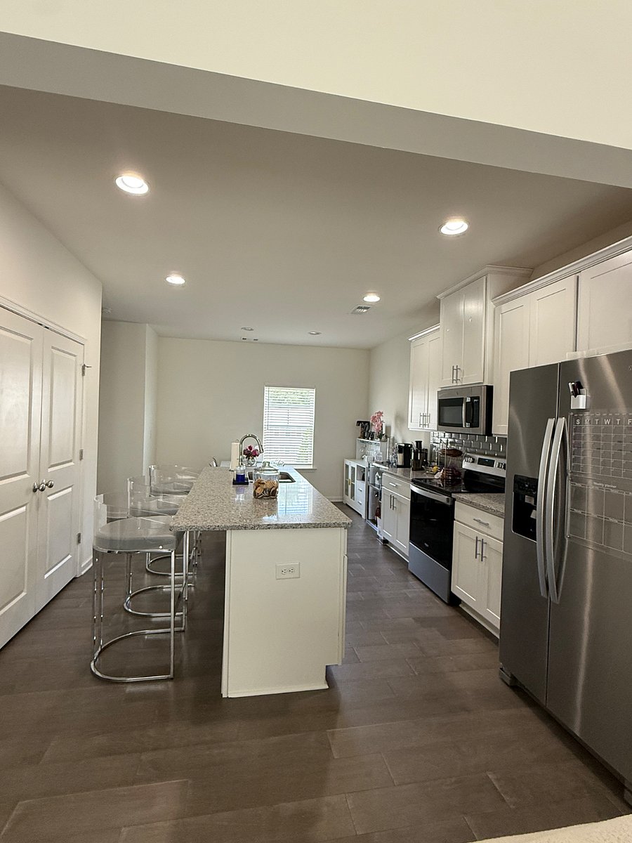 Furnished Finder property 1021650_1 photo 3