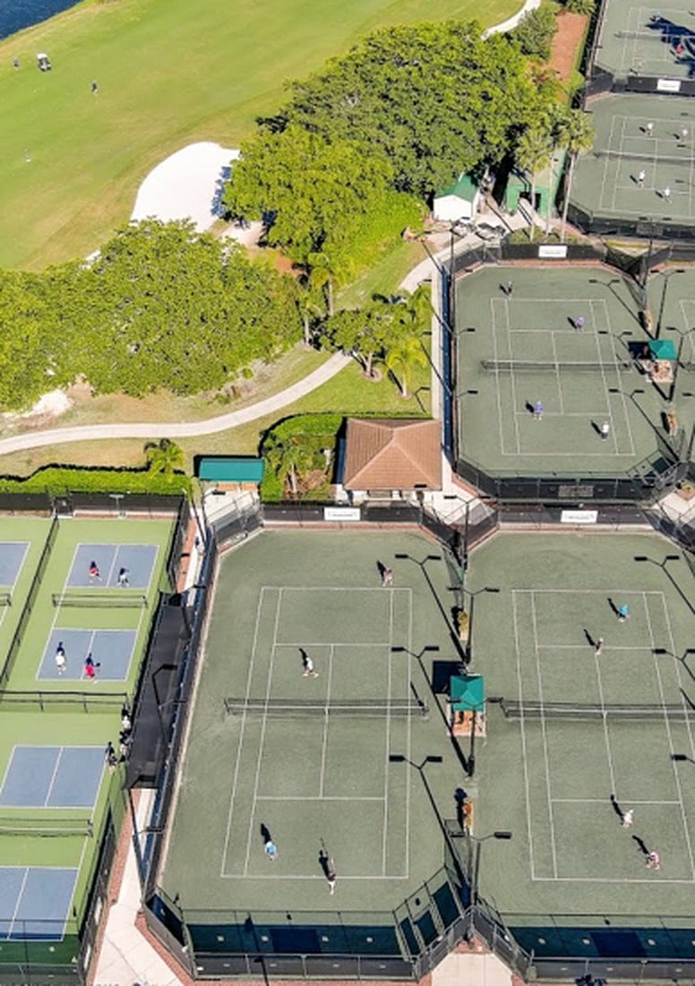 Tennis & pickleball courts