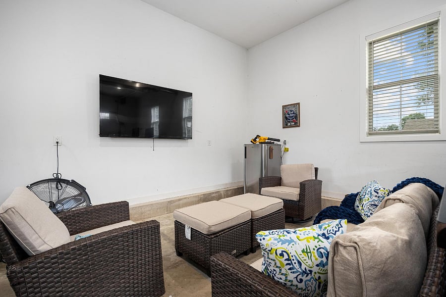 Furnished Finder property 1021661_1 photo 10