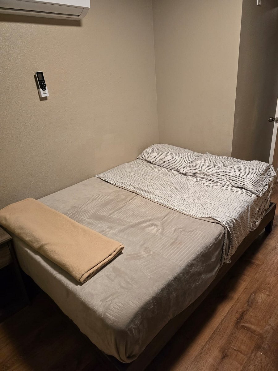 Furnished Finder property 1021671_1 photo 38