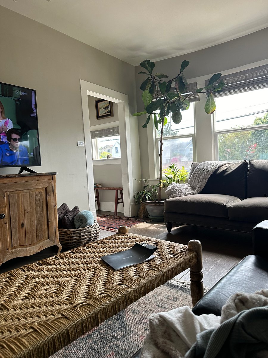 Furnished Finder property 1021677_1 photo 6