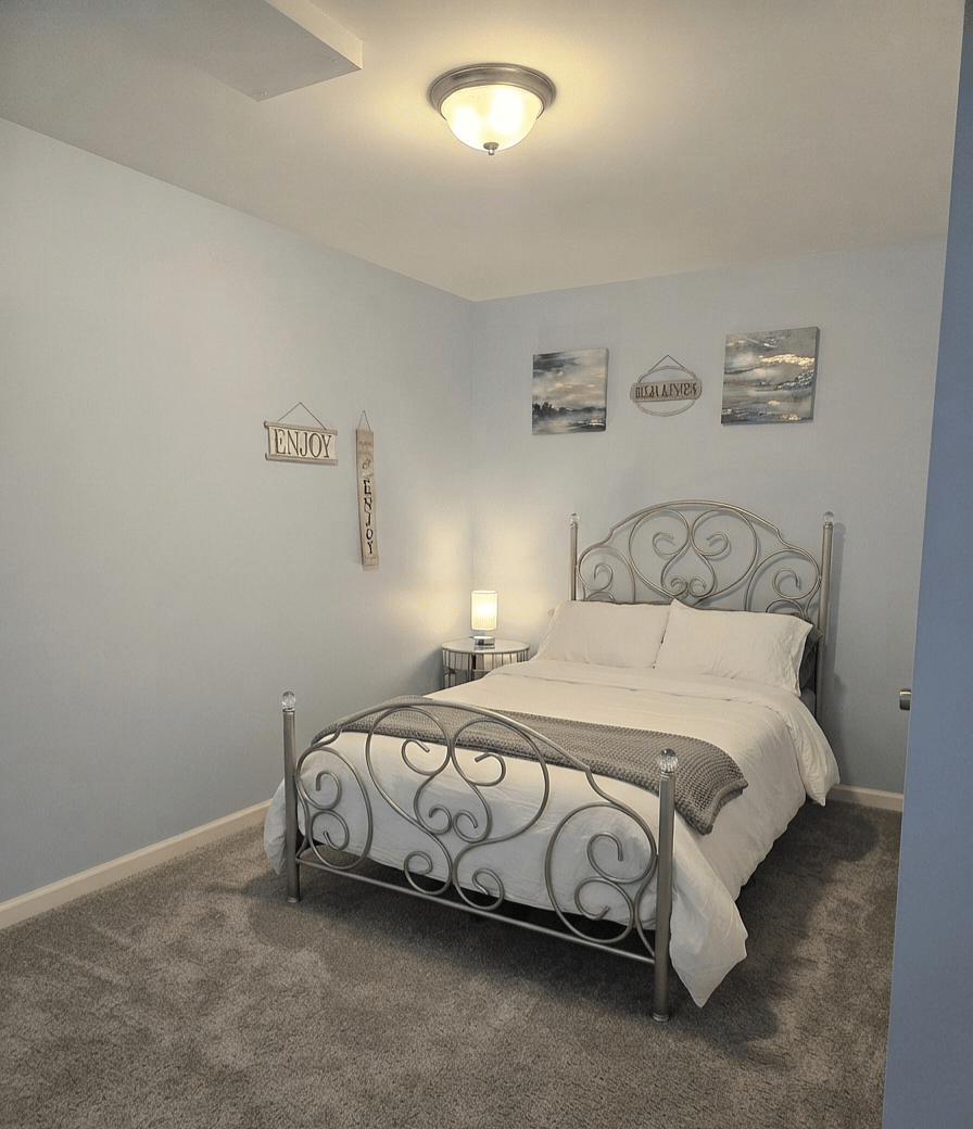 2nd small bed in den