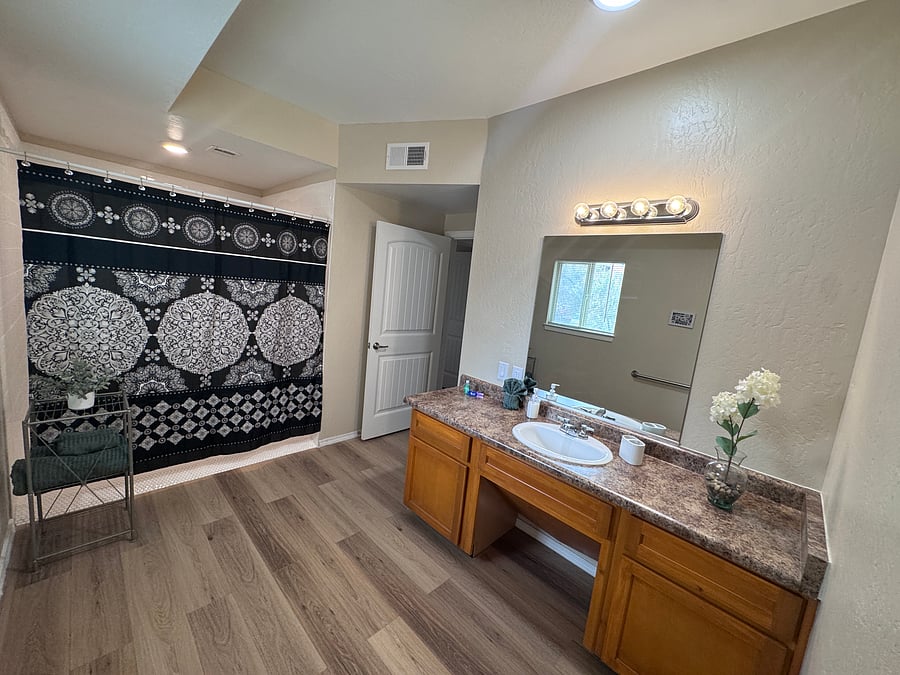 Furnished Finder property 1021727_1 photo 20