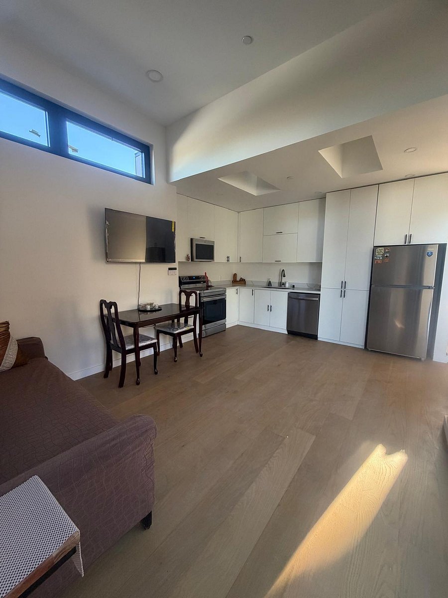 Furnished Finder property 1021779_1 photo 2