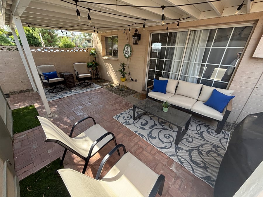 Outside covered patio with plenty of seating to enjoy the beautiful Scottsdale weather.