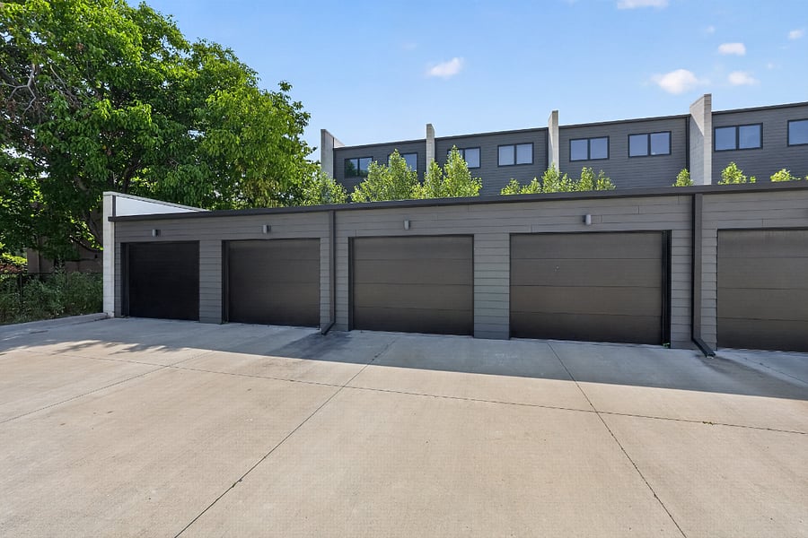 One car garage