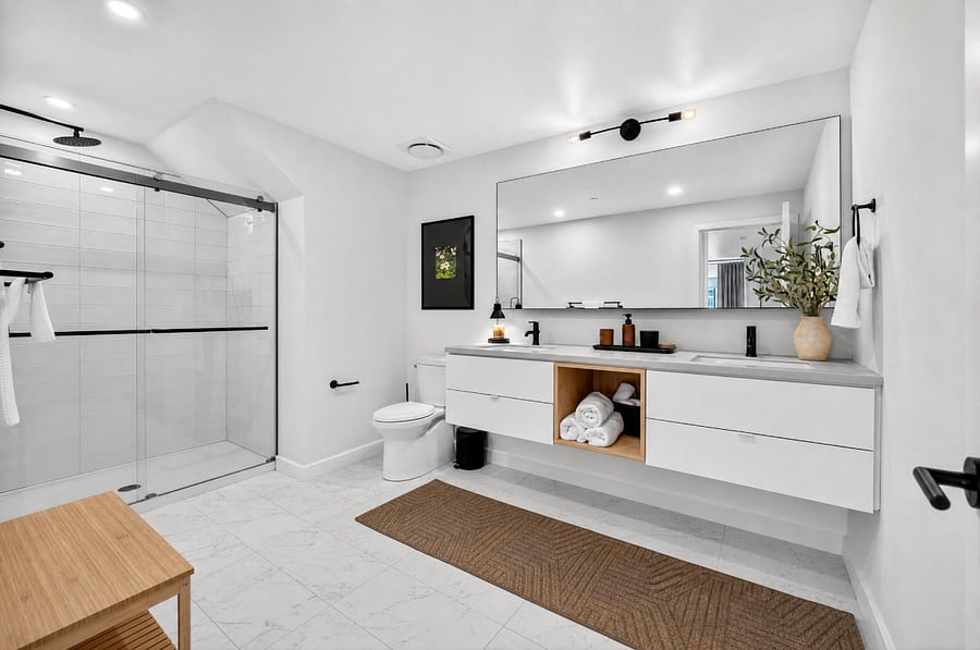 Master bathroom ensuite