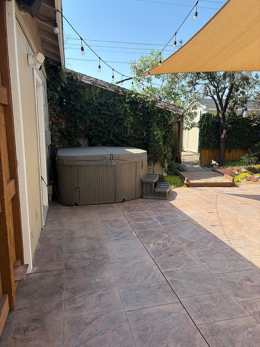 Furnished Finder property 1021839_1 photo 33