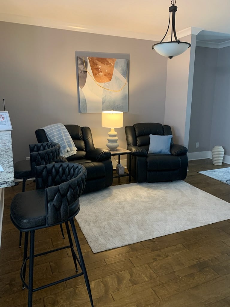 Furnished Finder property 1021844_1 photo 3