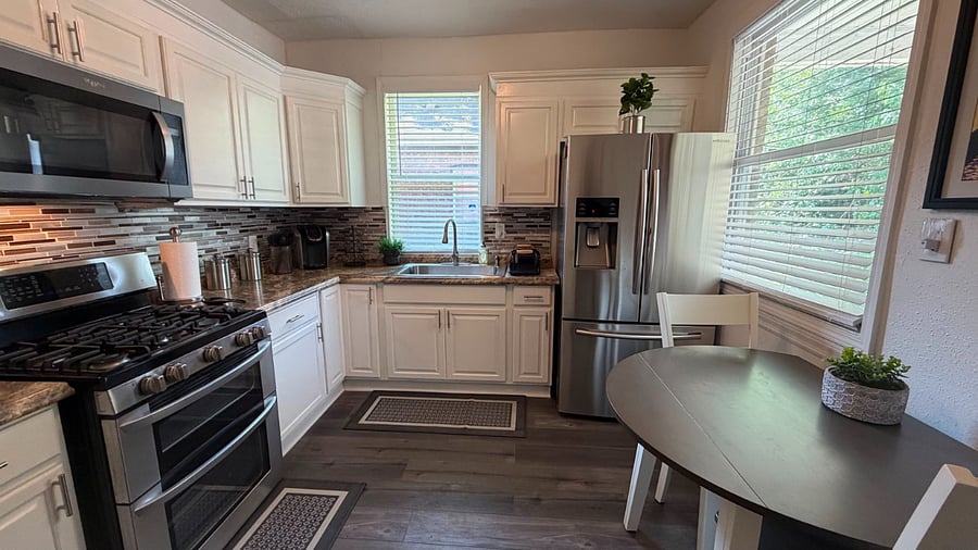 Furnished Finder property 1021846_1 photo 2