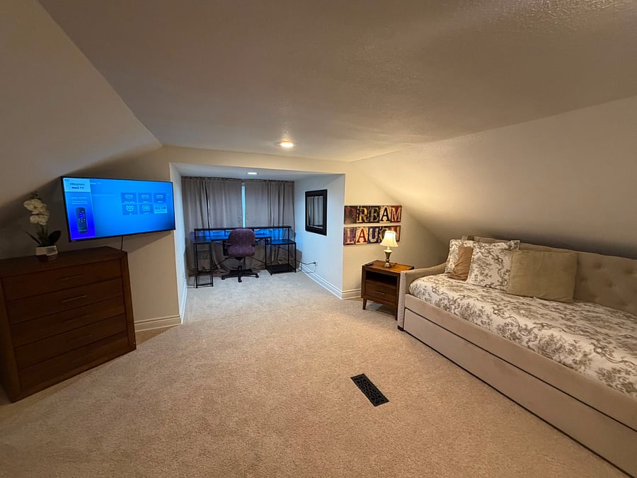 Furnished Finder property 1021846_1 photo 4
