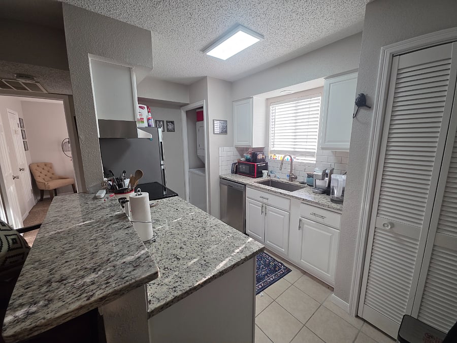 Fully equipped kitchen. In unit washer and dryer.
