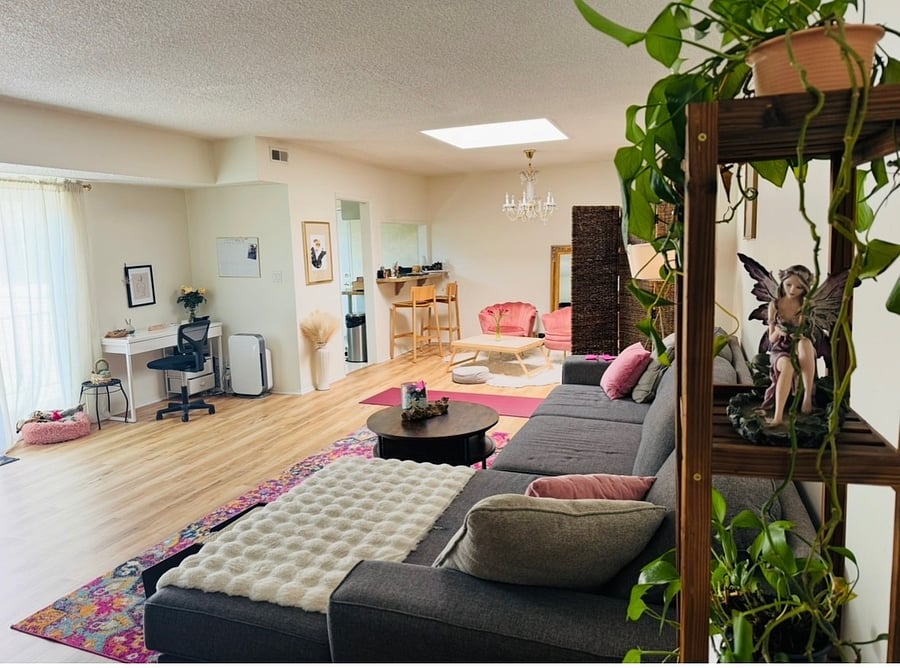 Furnished Finder property 1021880_1 photo 3