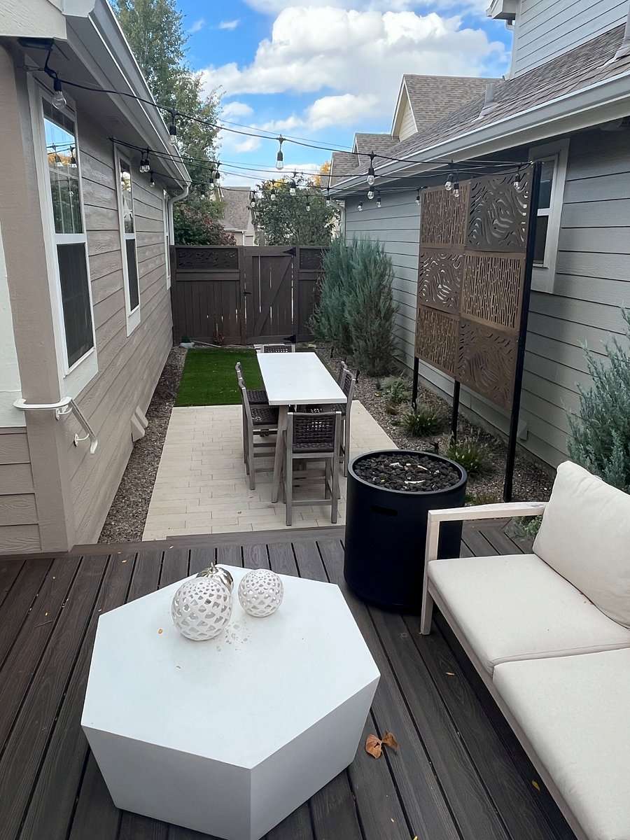 Private Side Yard