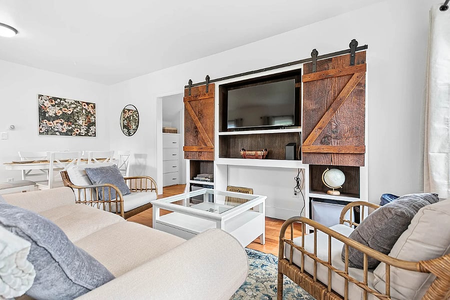 Furnished Finder property 1021893_1 photo 3