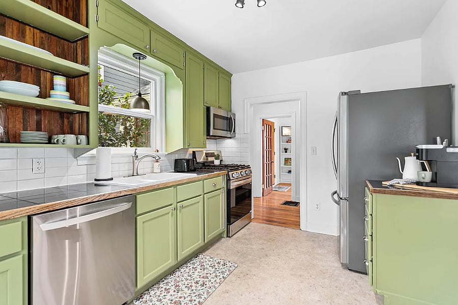 Furnished Finder property 1021893_1 photo 10