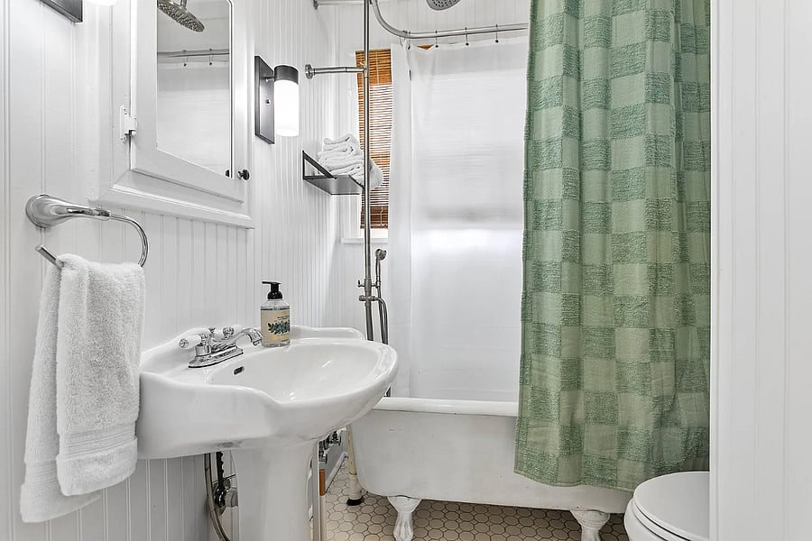 Furnished Finder property 1021893_1 photo 33
