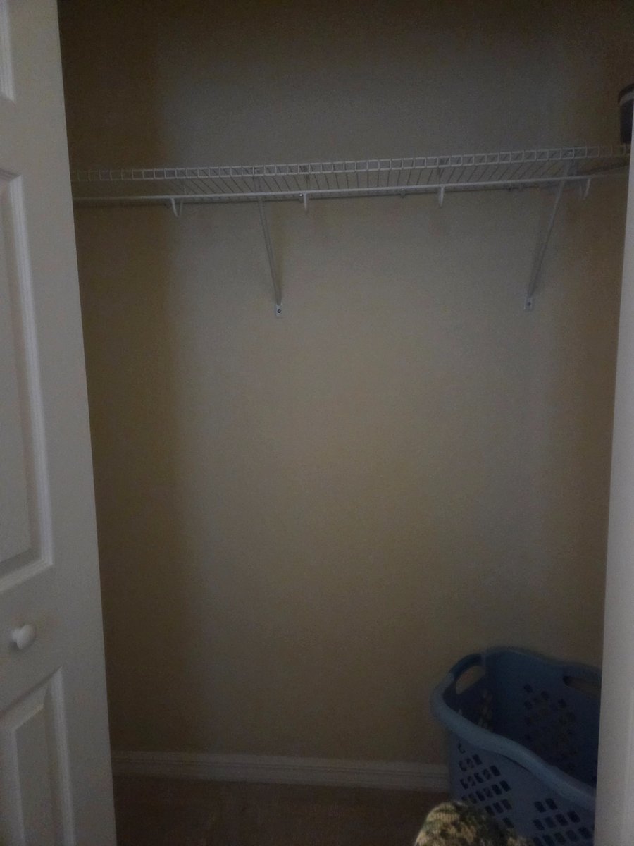 Guest room 1 closet.