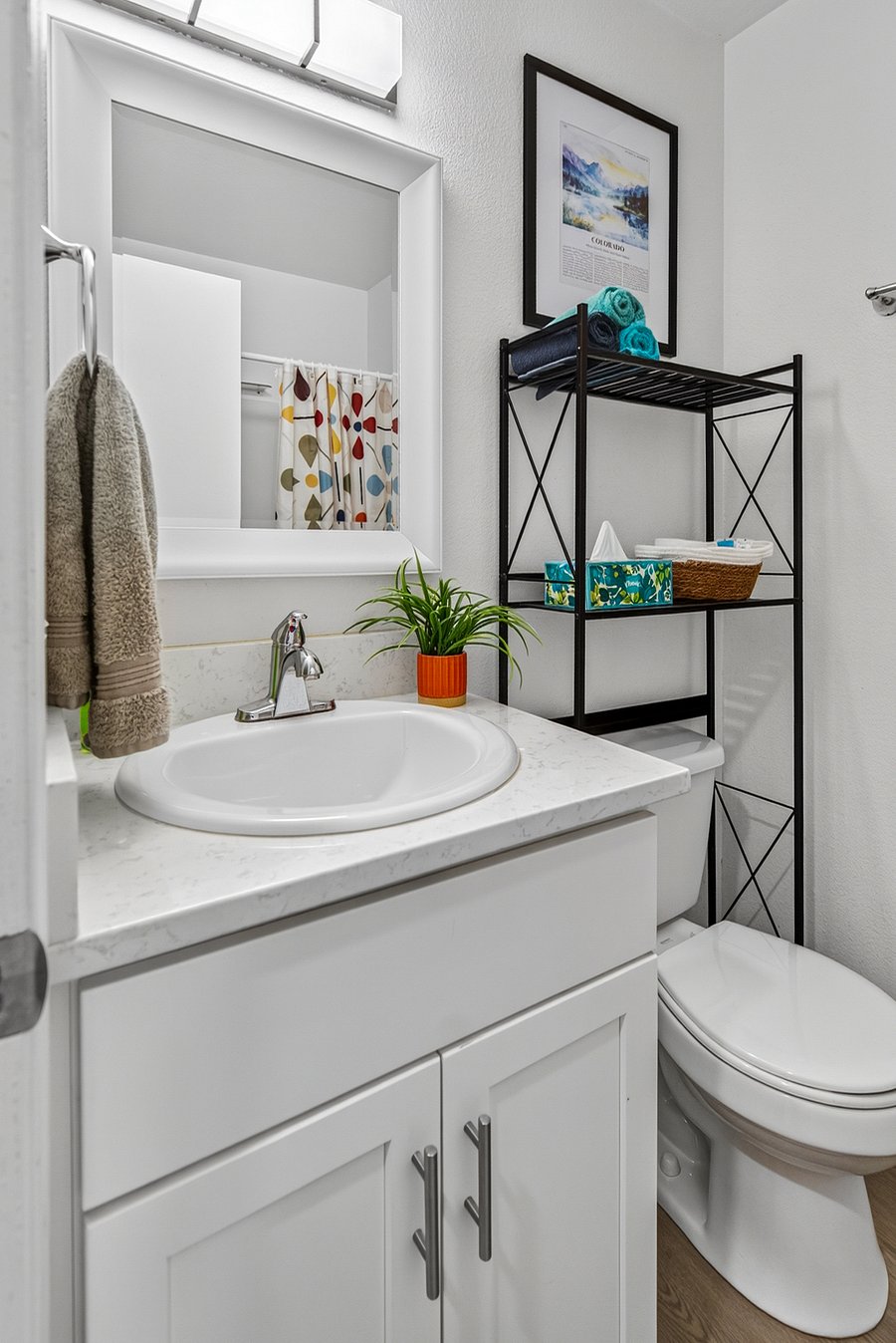 Upstairs full bath with starter toiletries