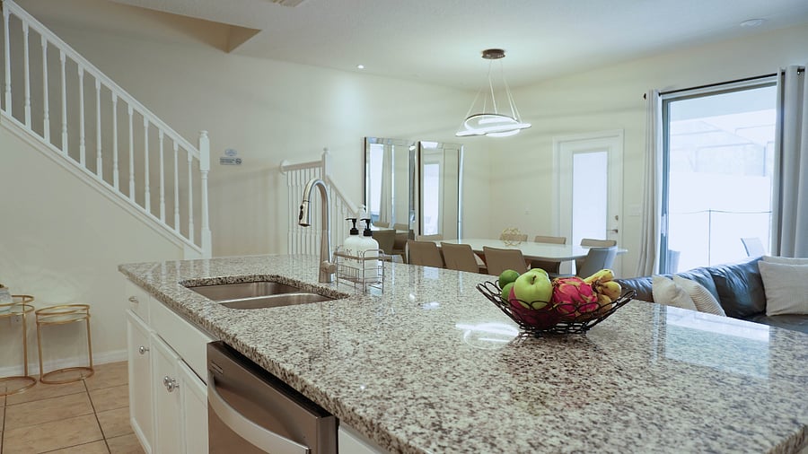 Furnished Finder property 1021932_1 photo 7
