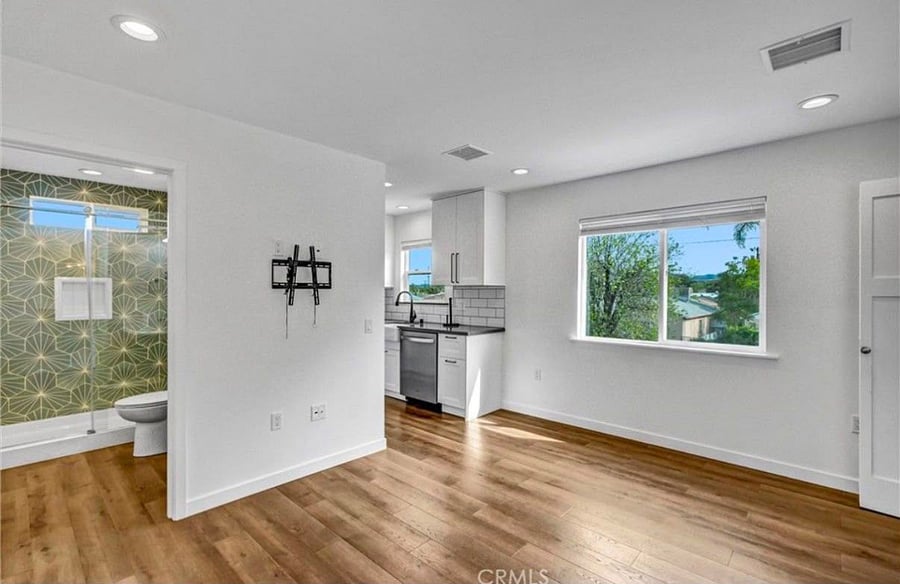 Furnished Finder property 1021958_1 photo 2