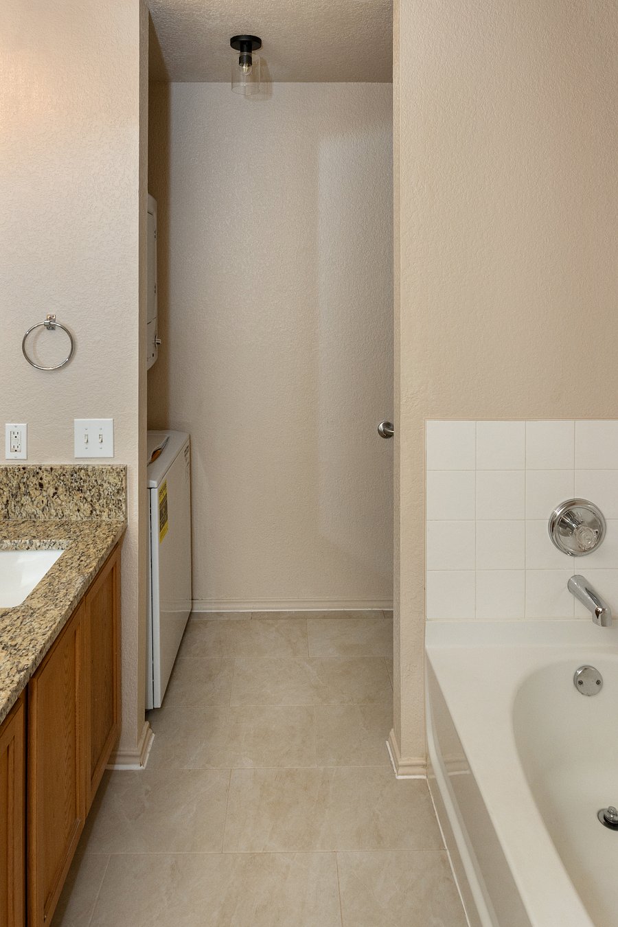 Furnished Finder property 1022004_1 photo 24
