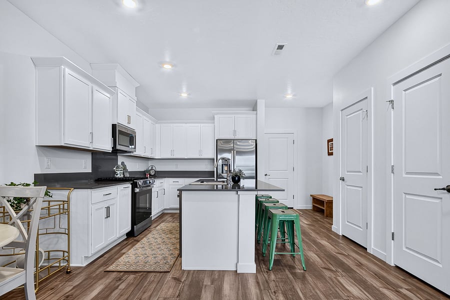 Furnished Finder property 1022013_1 photo 4