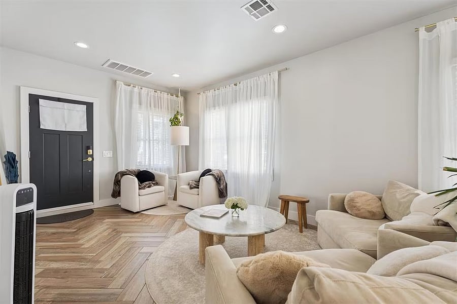 Furnished Finder property 1022026_1 photo 3