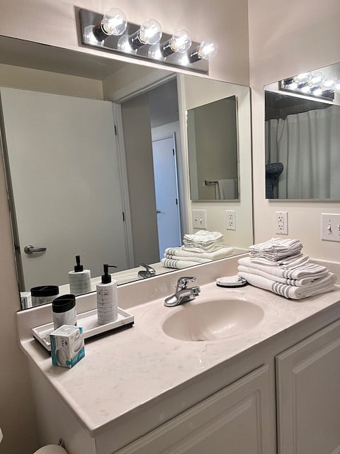 Large 4 ft vanity with lots of storage.