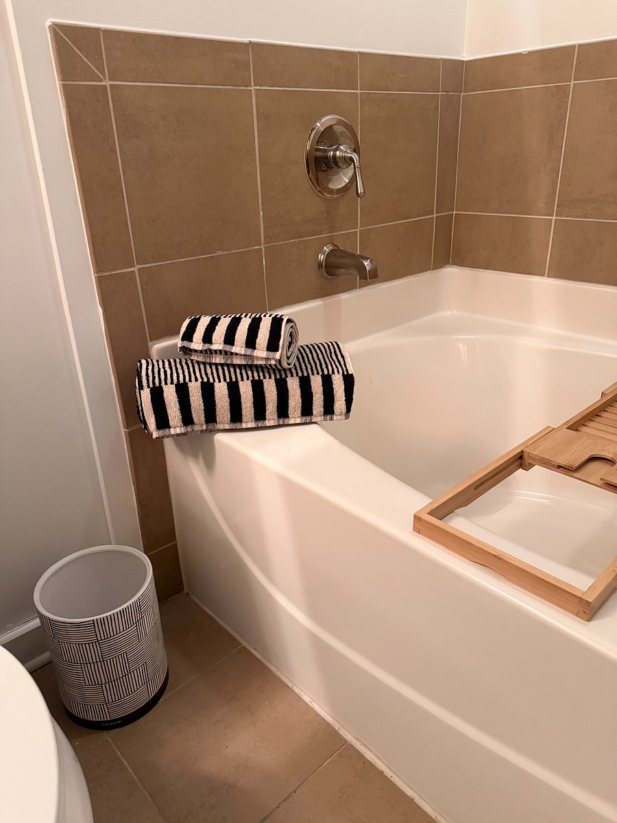 Furnished Finder property 1022063_1 photo 4