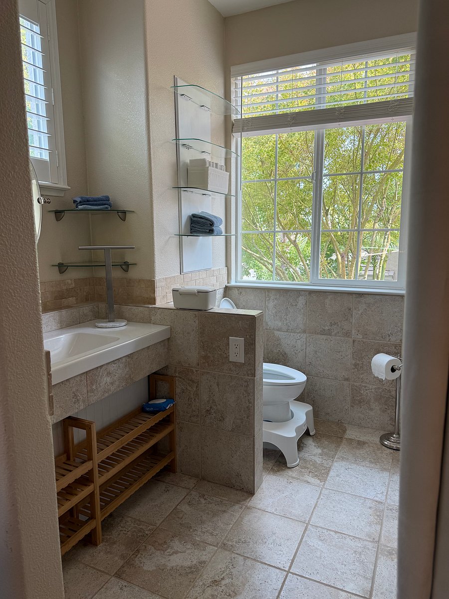 Furnished Finder property 1022064_1 photo 23