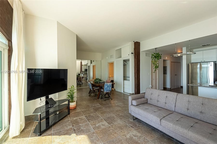 Furnished Finder property 1022074_1 photo 7