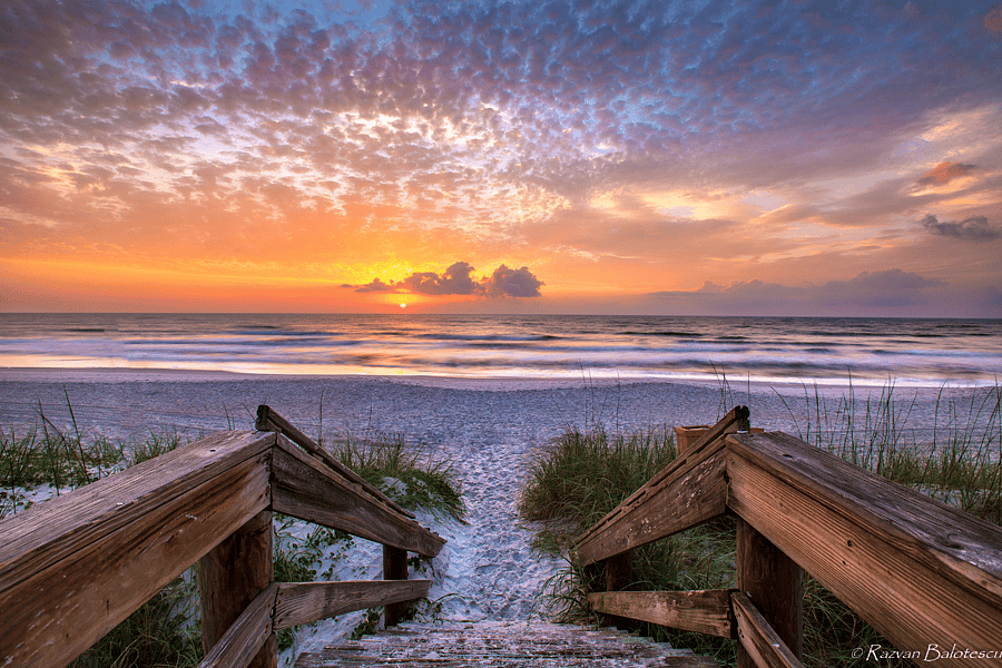 Jax Beaches 15 mins from apartment. 