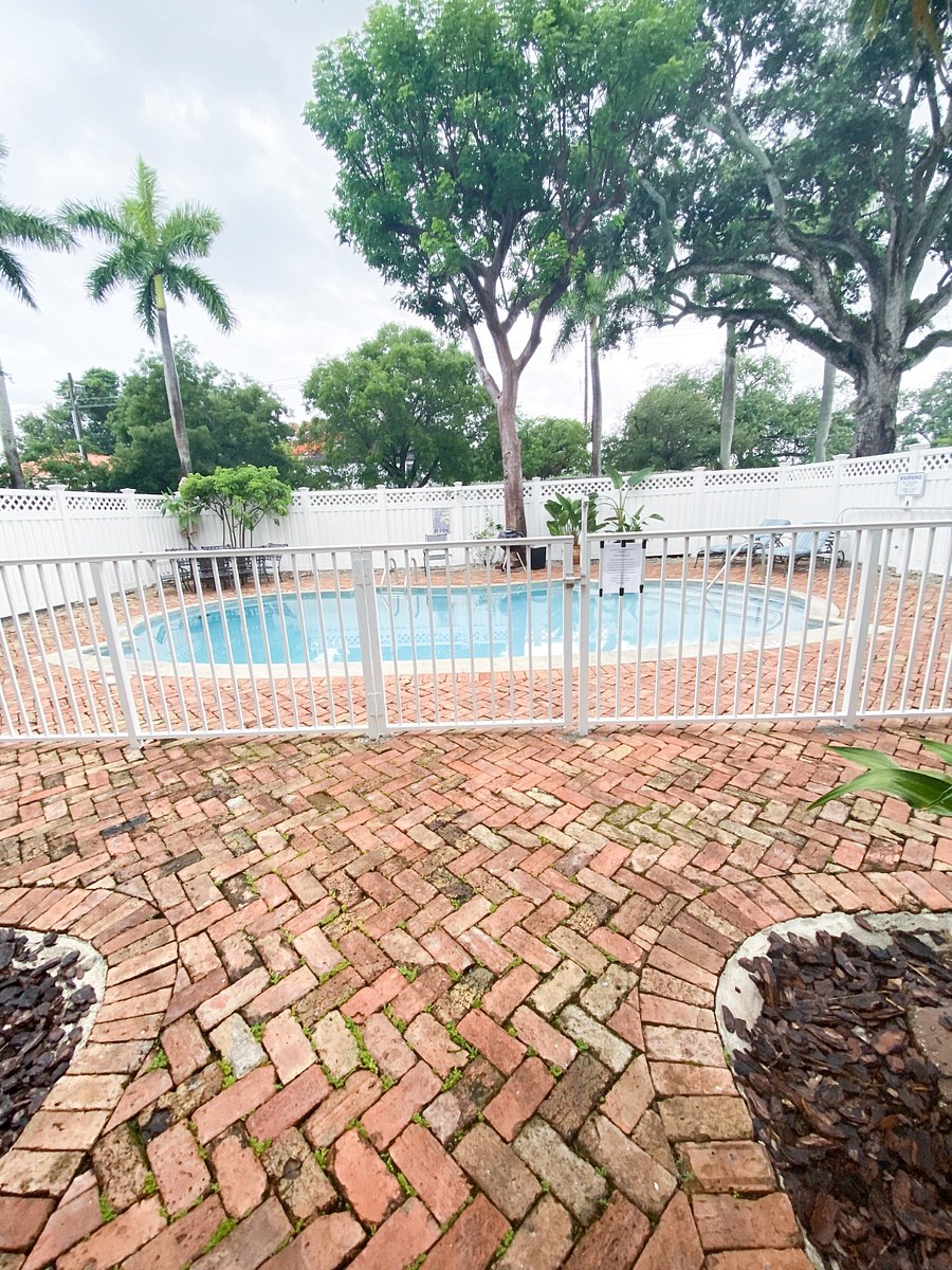 Furnished Finder property 1022085_1 photo 11