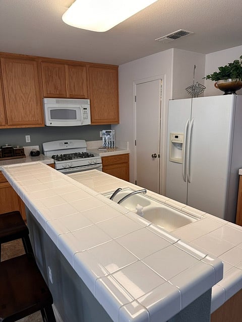 Furnished Finder property 1022157_1 photo 6
