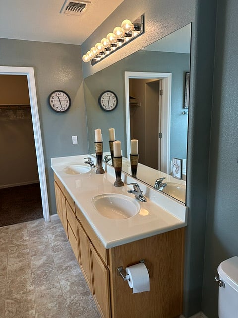 Master Bath Upstairs