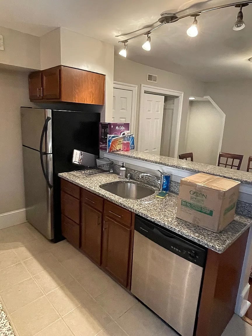 Furnished Finder property 1022189_1 photo 8