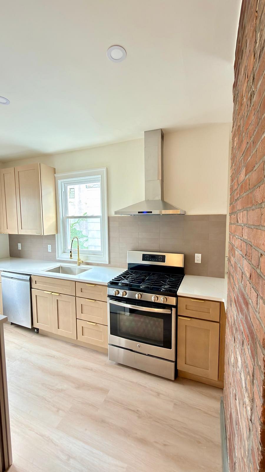 Furnished Finder property 1022206_2 photo 6