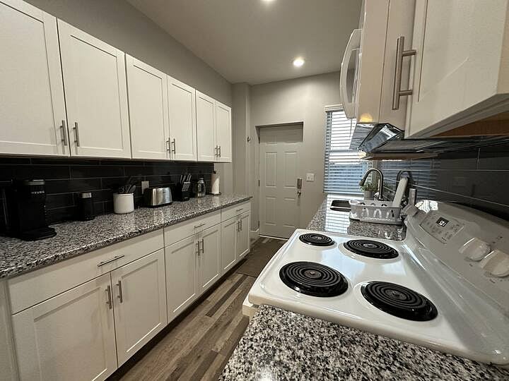 Furnished Finder property 1022234_1 photo 5