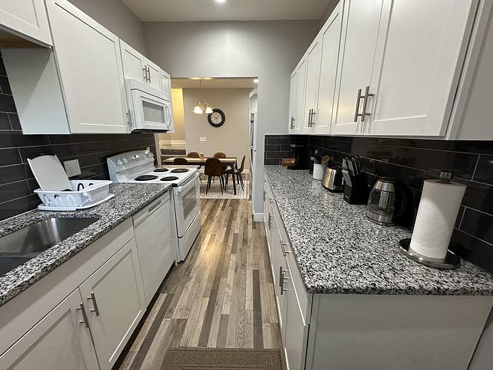 Furnished Finder property 1022234_1 photo 20