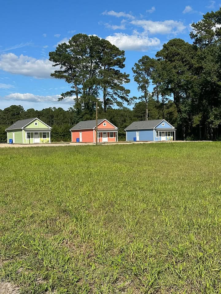 Furnished Finder property 1022240_1 photo 2