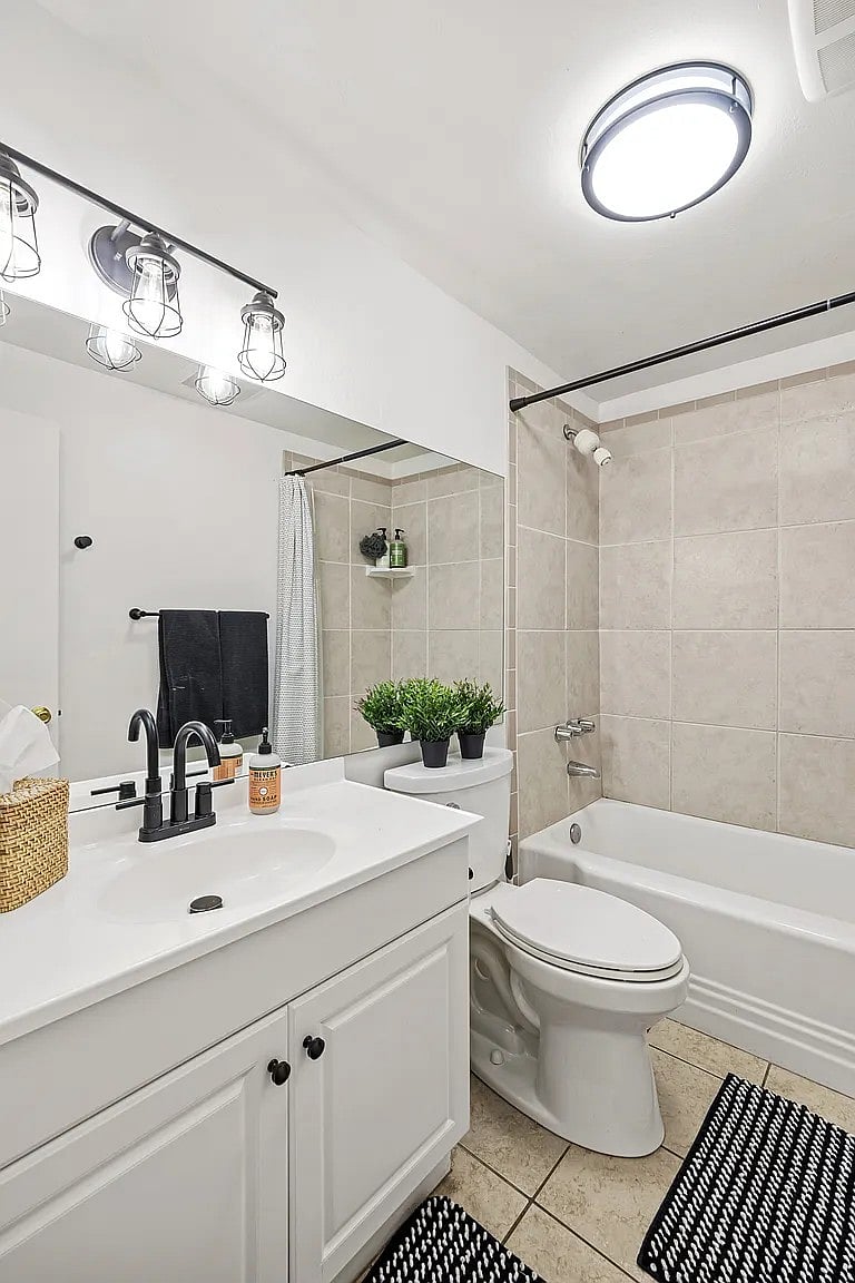 Furnished Finder property 1022246_1 photo 12