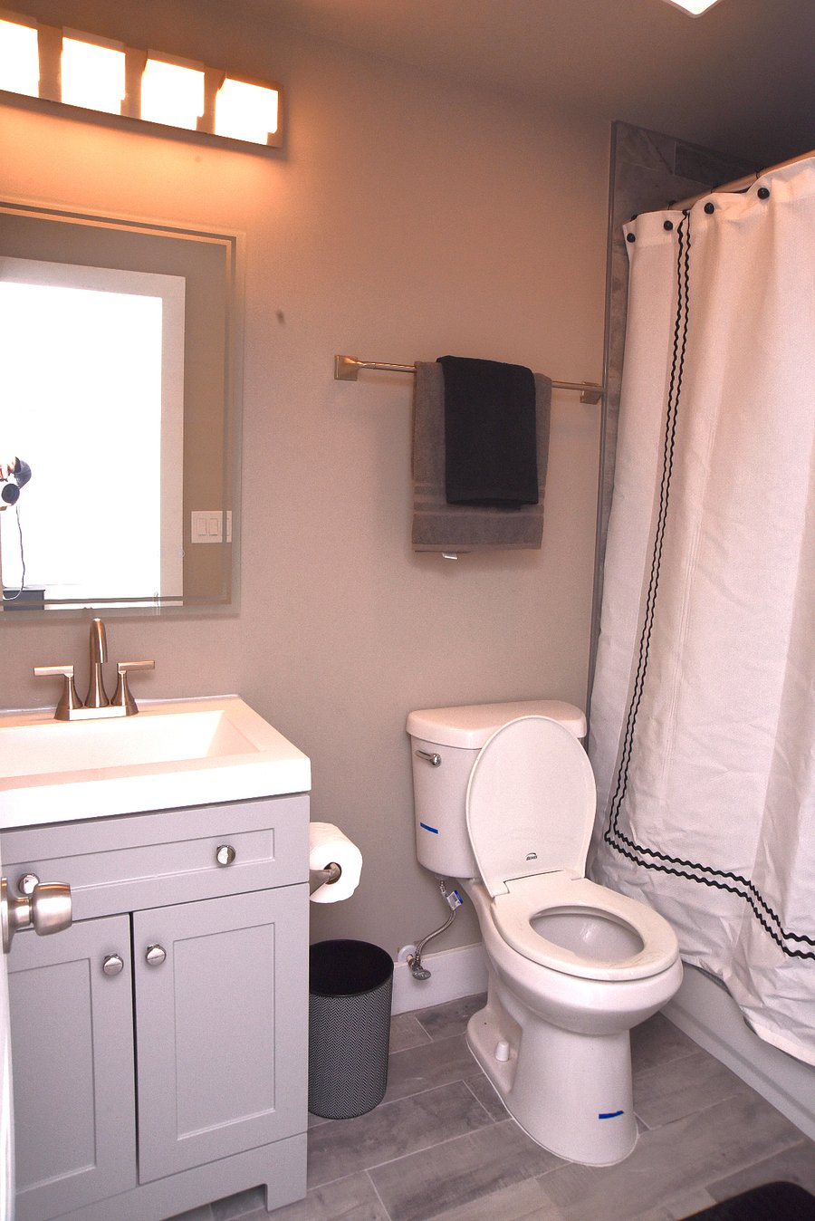En-suite bathroom