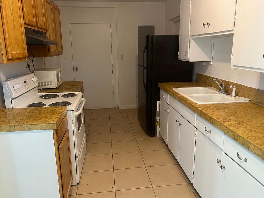 Furnished Finder property 1022305_2 photo 6