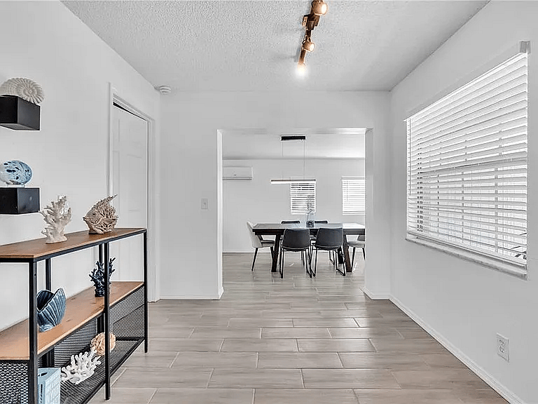 Furnished Finder property 1022311_1 photo 6