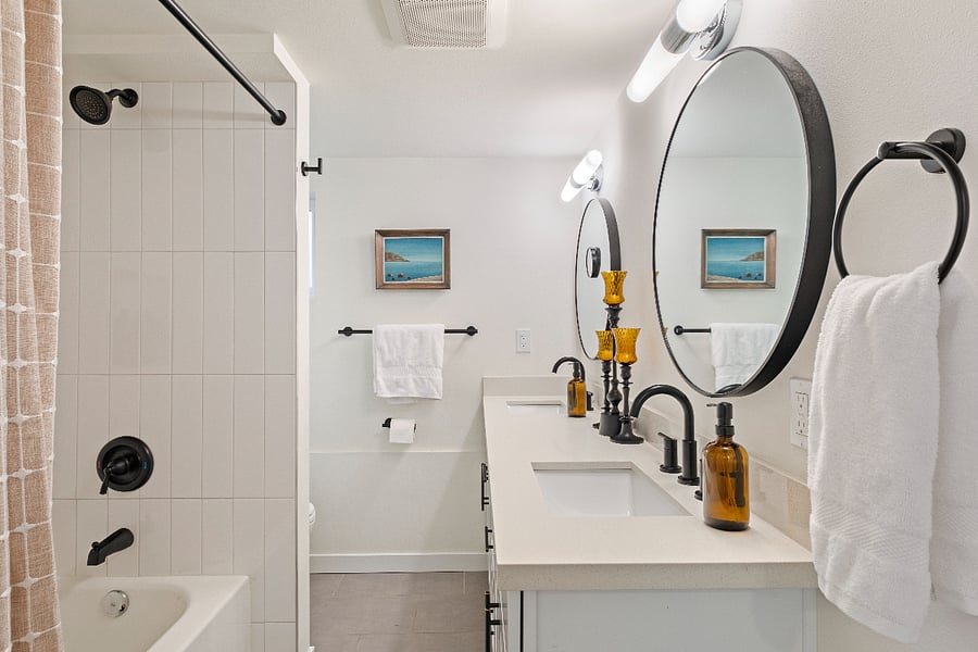 Bathroom with Shower and Tub