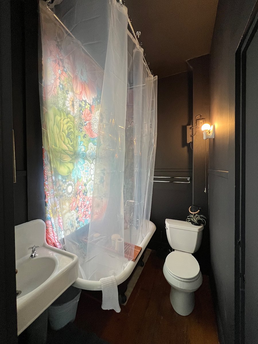 Furnished Finder property 1022357_3 photo 33