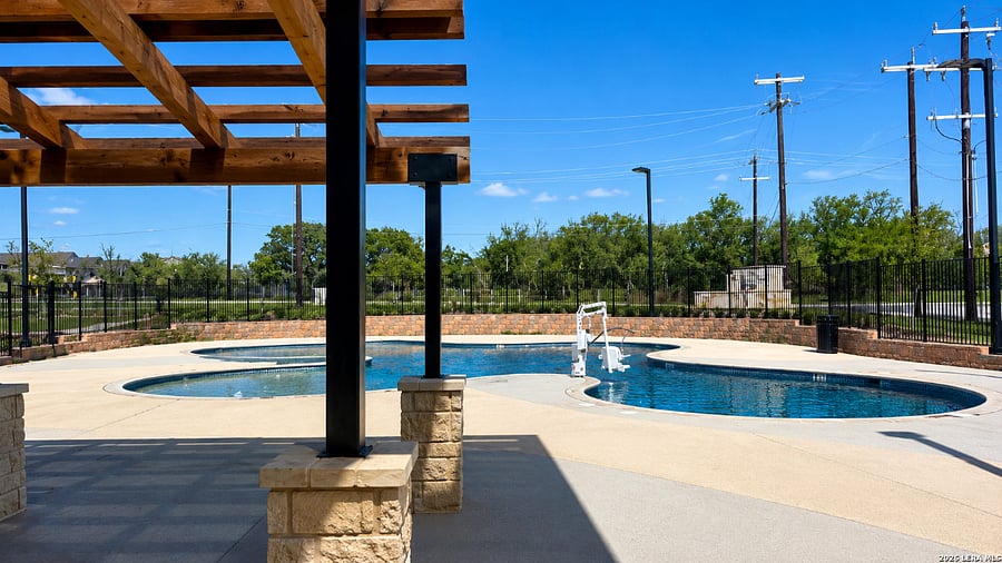 Furnished Finder property 1022392_1 photo 12