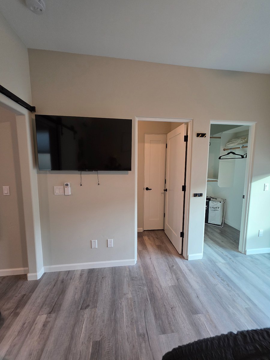 Furnished Finder property 1022415_1 photo 15