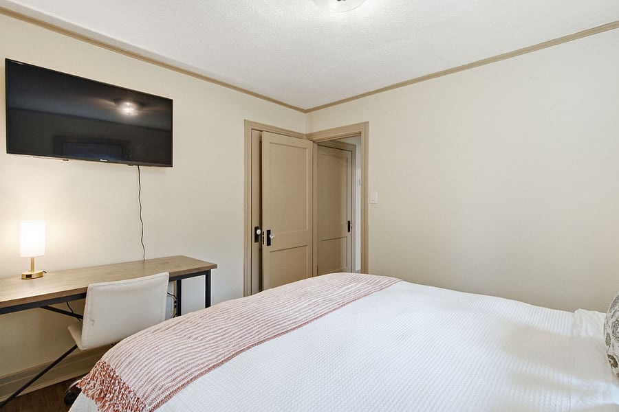 Furnished Finder property 1022426_1 photo 14